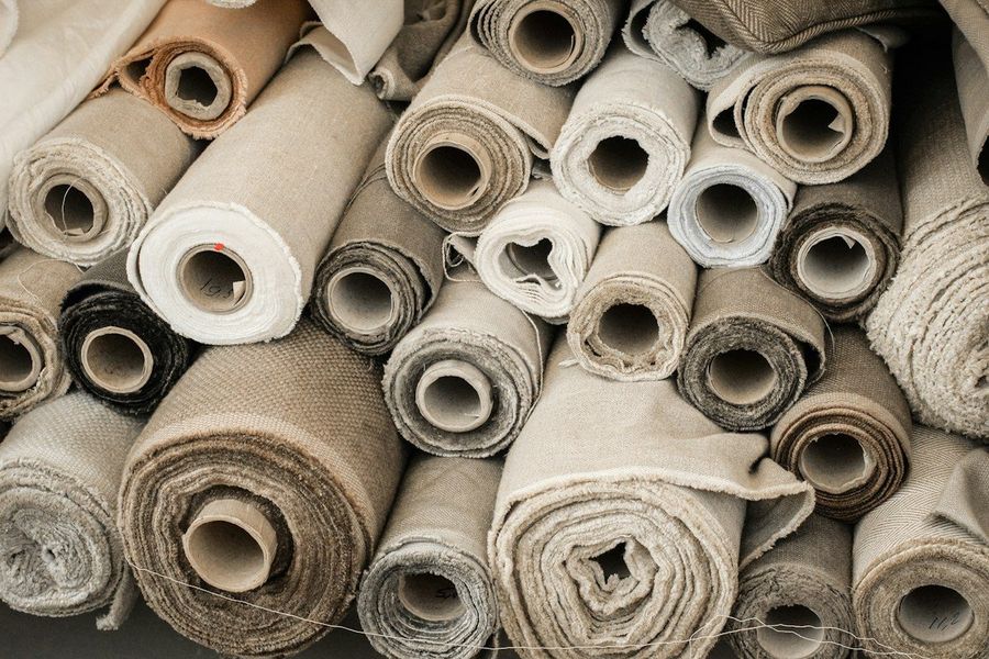 Gulungan kain katun dan linen